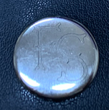  Bi Fold Soft Engrained Leather Wallet 5 interior pockets Heavy Duty Chain